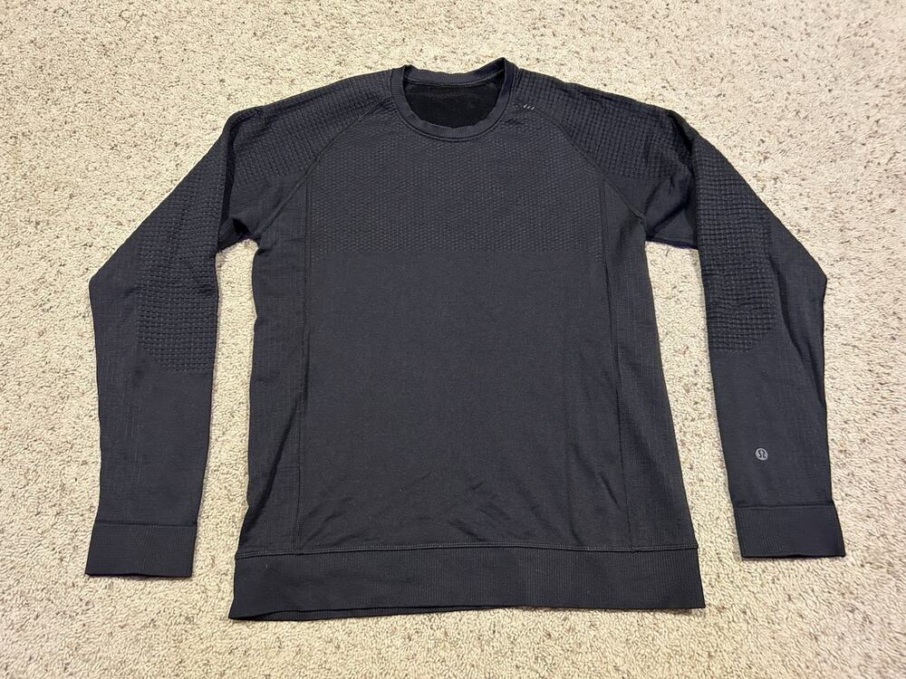 Lululemon size S Men’s Engineered Warmth Merino Wool Sweatshirt Black V25